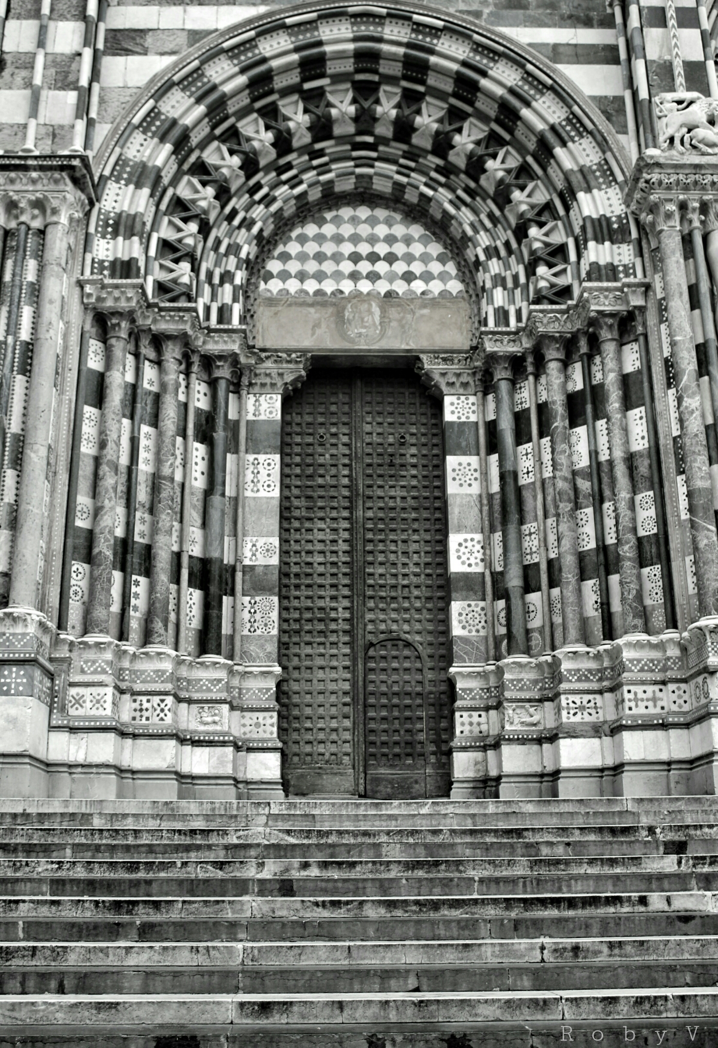 Knocking At San Lorenzo Door Blackandwhite Emotions Hd